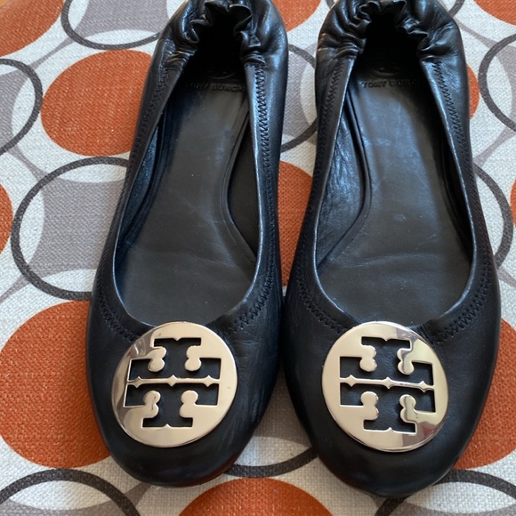 Tory Burch Travel Flat Black Leather/Silver- not Gold Tory B. emblem - Picture 9 of 14